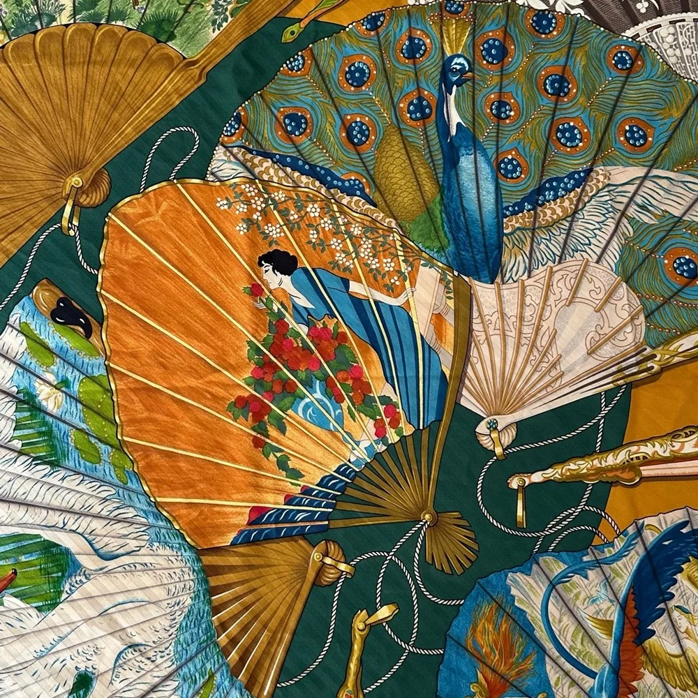 RARE Hermes Brise de charme Silk scarf - Picture 7 of 11